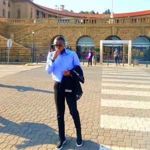 Meet your Posher, Akin